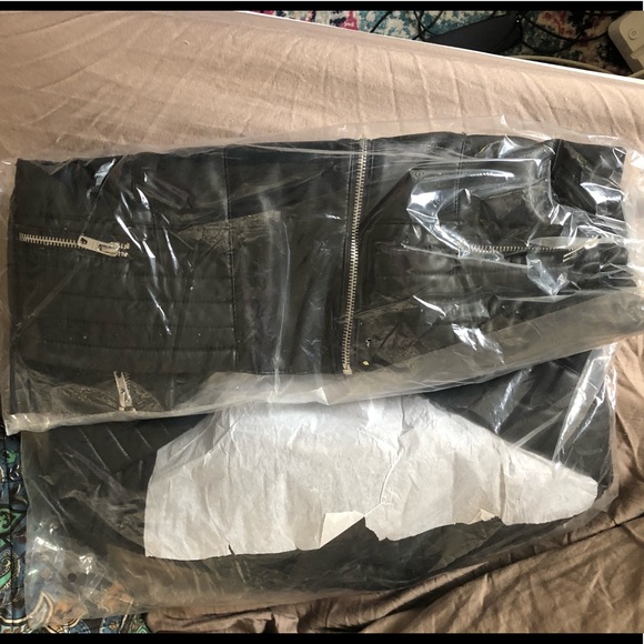 Faux leather moto jacket! NWT!! 💫PRICE DROP💫 - Picture 4 of 4